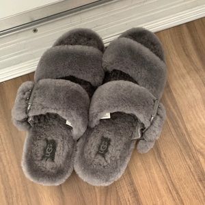 UGGs fuzz yeah slippers